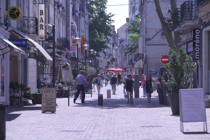 Cosy Flat 2 Eme Etage Vue Chateau Loire A Velo 쏘뮤흐 외부 사진